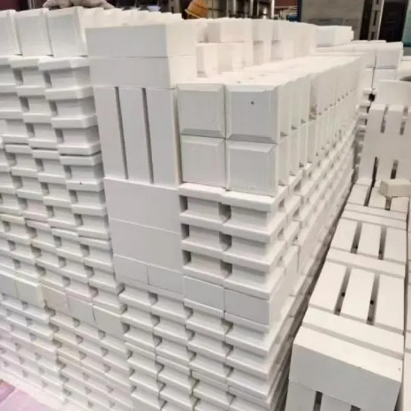 Корундово-муллитовый кирпич 1